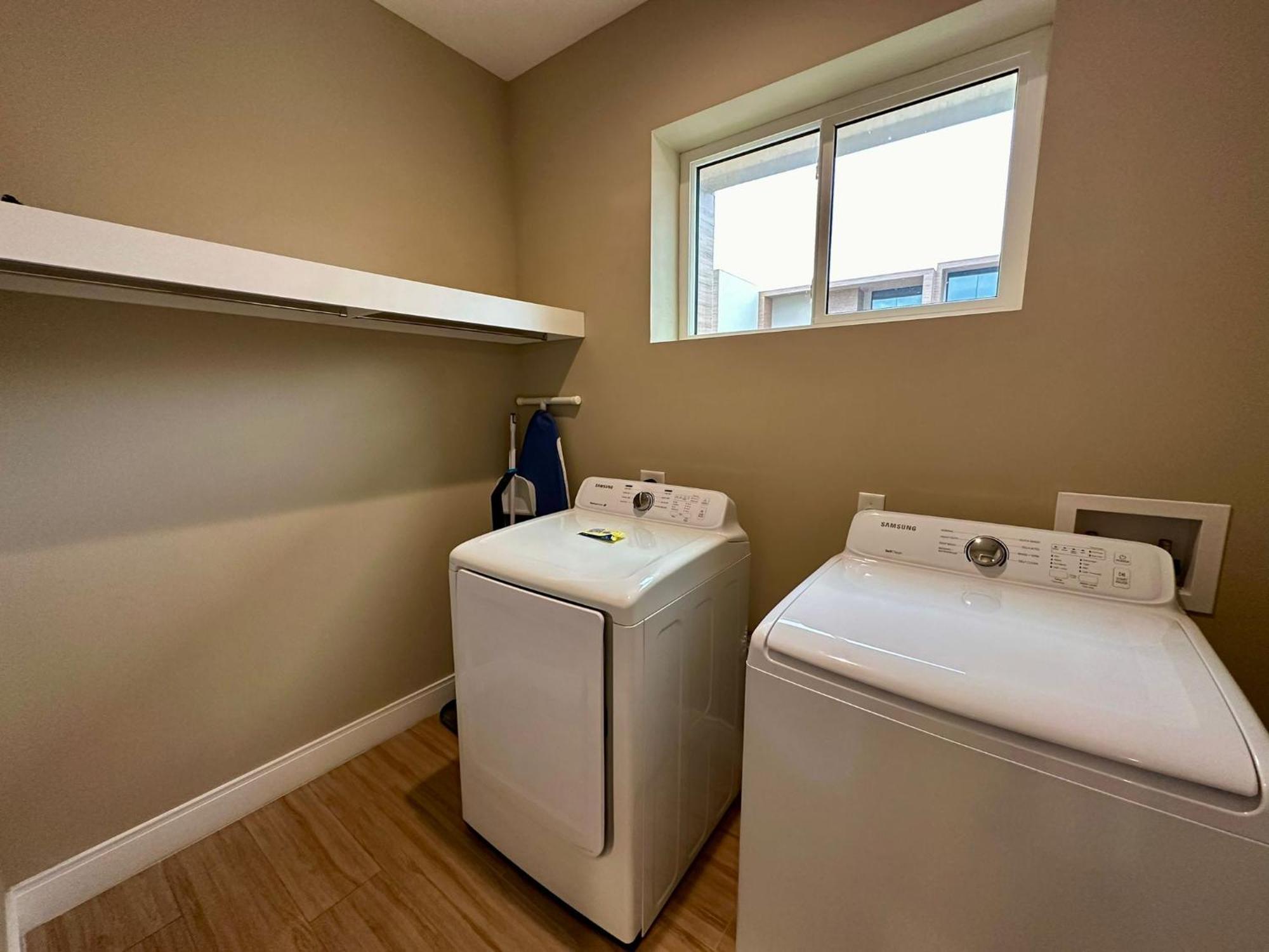 Luxury Home In Orlando With Private Hot Tub - 7 Min From Disney Parks - 3 Bedrooms And 4 Bathrooms! Екстер'єр фото